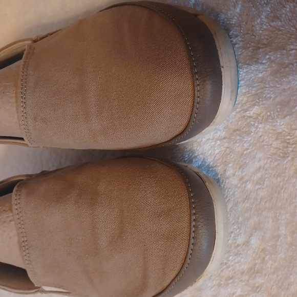 Crocs women's size 8 canvas slipon shoes - Picture 2 of 6